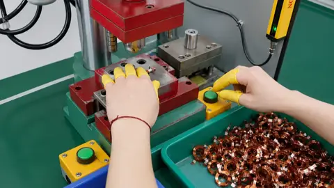 Flat wire pin forming process